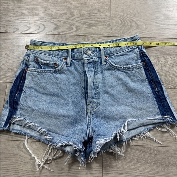 GRLFRND Cindy Jean Shorts in Top Down - Picture 10 of 12